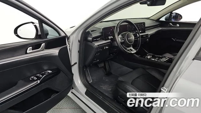 Kia K5 Новый K5 3 поколение 2.0 LPi(Для проката) — Фото автомобиля 11