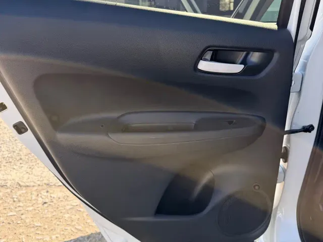Honda Fit — Фото автомобиля 9