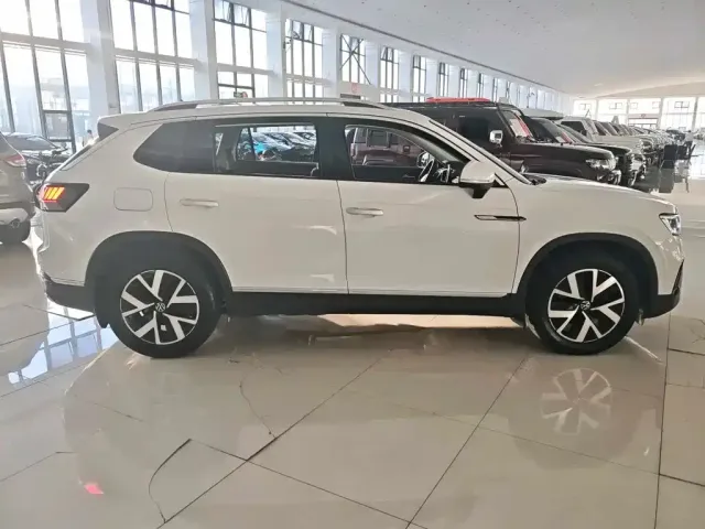 Volkswagen Tayron — Фото автомобиля 8