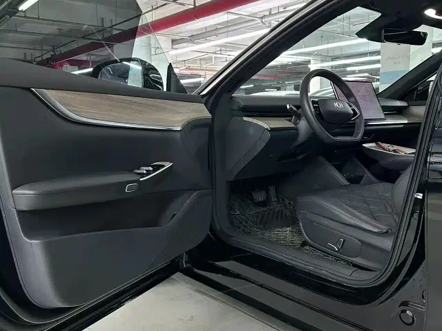 Changan Qiyuan A07 — Фото автомобиля 10