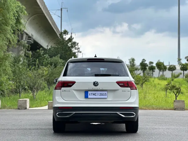 Volkswagen Tiguan L — Фото автомобиля 16