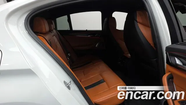 BMW M5 F90 — Фото автомобиля 17