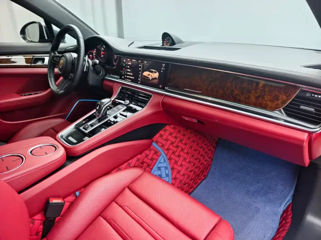 Porsche Panamera — Фото автомобиля 10