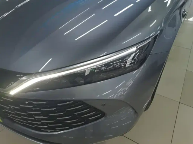 BYD Qin L — Фото автомобиля 17