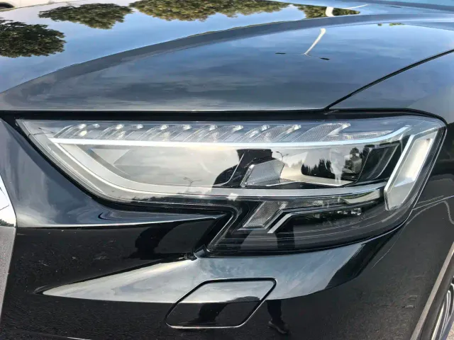 Audi A8 — Фото автомобиля 10