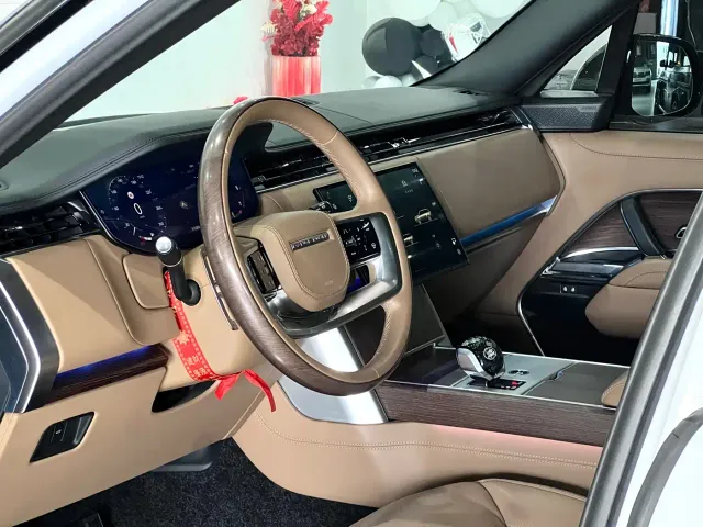 Land Rover Range Rover — Фото автомобиля 18