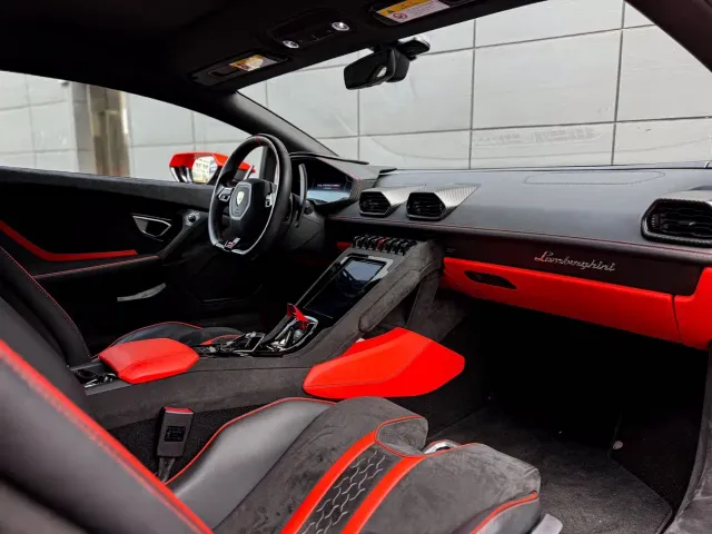 Lamborghini Huracan — Фото автомобиля 12