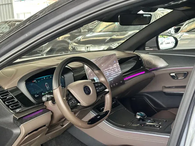 BYD Han — Фото автомобиля 5