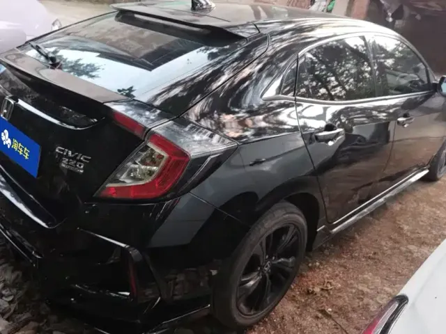 Honda Civic — Фото автомобиля 3