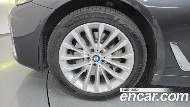 BMW 5-Series — Фото автомобиля 5