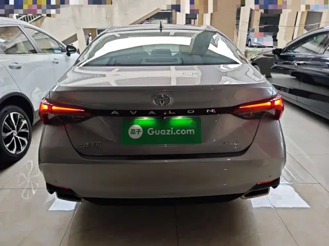Toyota Avalon — Фото автомобиля 5