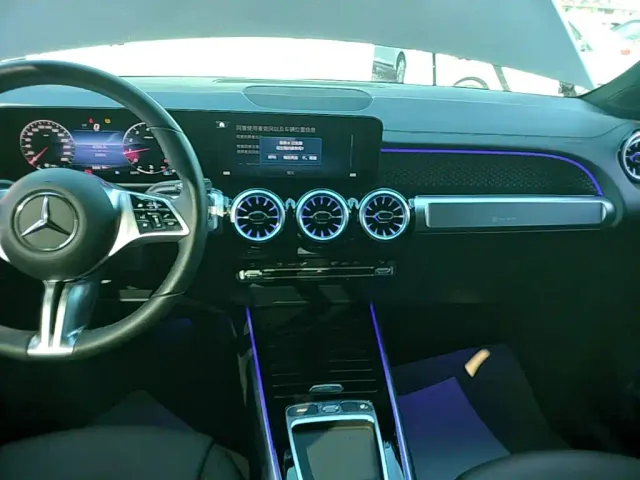 Mercedes-Benz GLB-Class — Фото автомобиля 12