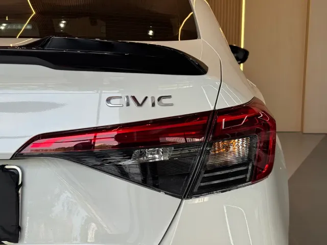 Honda Civic — Фото автомобиля 16