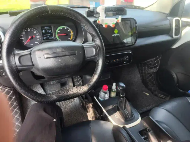 Roewe Clever — Фото автомобиля 5