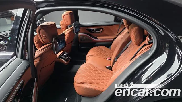 Mercedes-Benz S-Class — Фото автомобиля 25