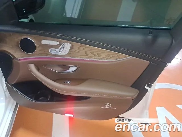 Mercedes-Benz E-Class W213 — Фото автомобиля 12