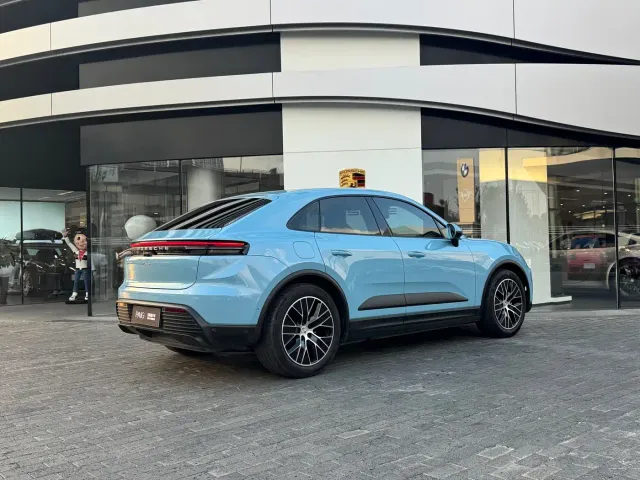 Porsche Macan EV — Фото автомобиля 6