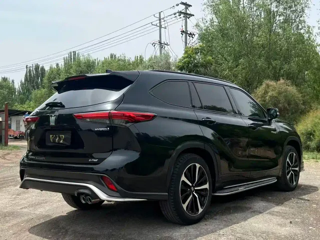Toyota Crown Kluger — Фото автомобиля 8