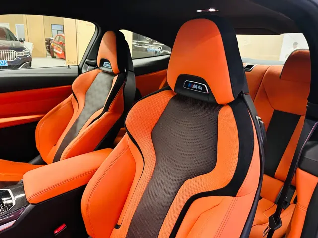 BMW M4 — Фото автомобиля 9
