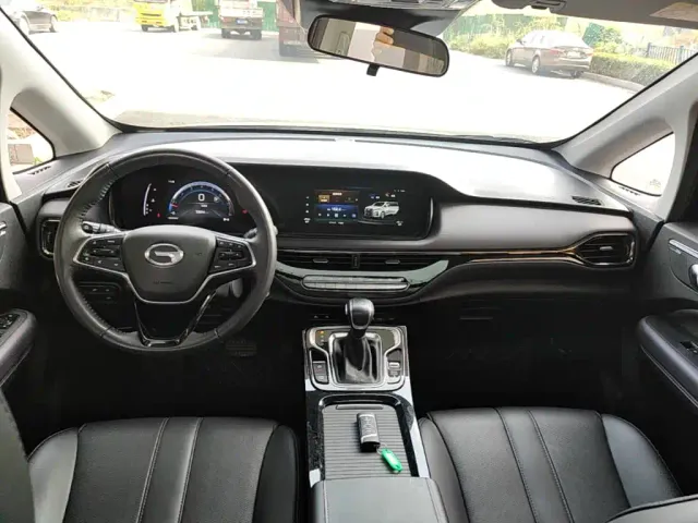GAC Trumpchi M6 — Фото автомобиля 9