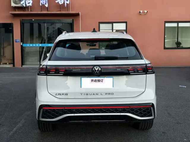Volkswagen Tiguan L — Фото автомобиля 8