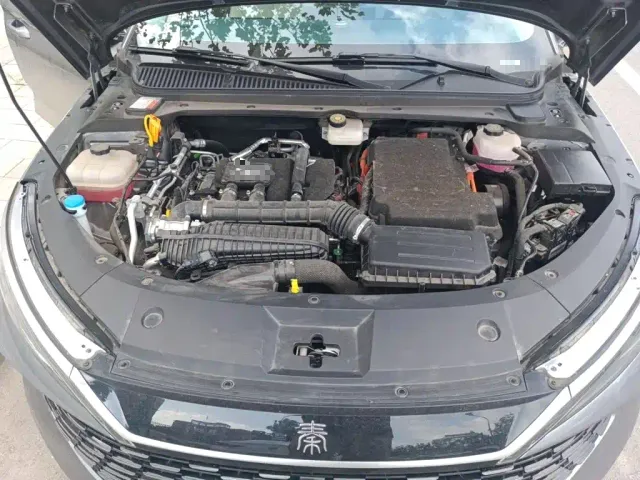 BYD Qin L — Фото автомобиля 16