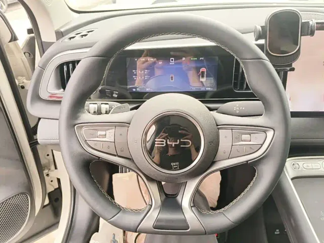 BYD Sealion 05 EV — Фото автомобиля 10