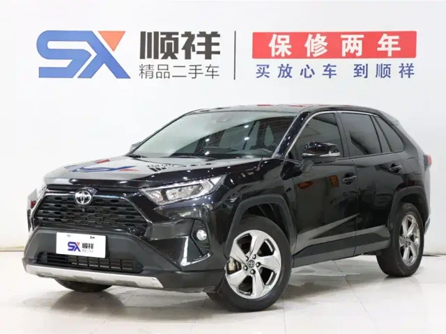 Фотография автомобиля — Toyota RAV4