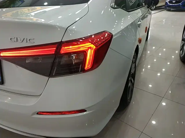 Honda Civic — Фото автомобиля 7