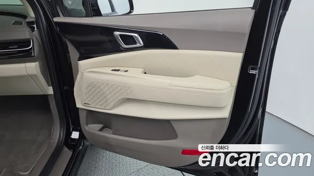 Kia Carnival 4th Gen — Фото автомобиля 13