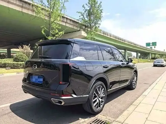 GAC Trumpchi GS8 — Фото автомобиля 12
