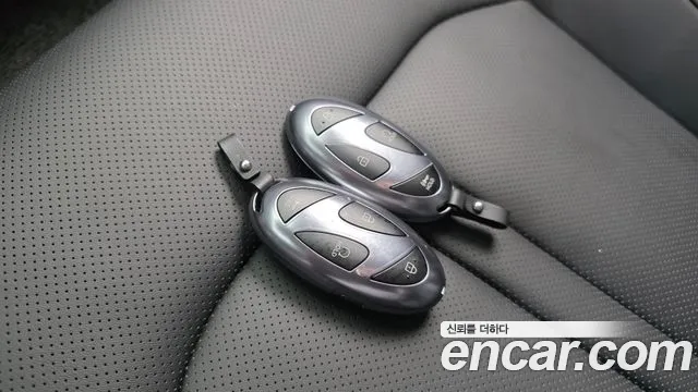 Hyundai Sonata — Фото автомобиля 30