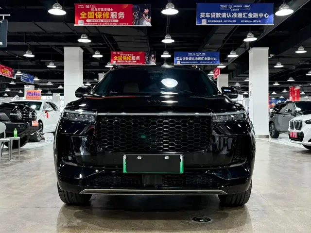 Li Auto ONE — Фото автомобиля 2