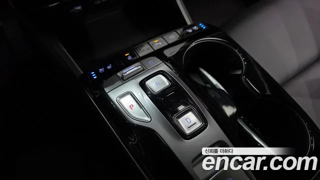 Hyundai Tucson Tucson (NX4) Бензин 1.6 турбо 2WD — Фото автомобиля 9