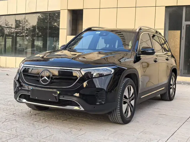 Фотография автомобиля — Mercedes-Benz EQB