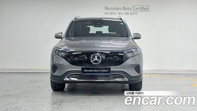 Mercedes-Benz EQB — Фото автомобиля 3