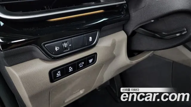 Kia Canival Новый Carnival 4 поколение Дизель 7 мест Signature — Фото автомобиля 20