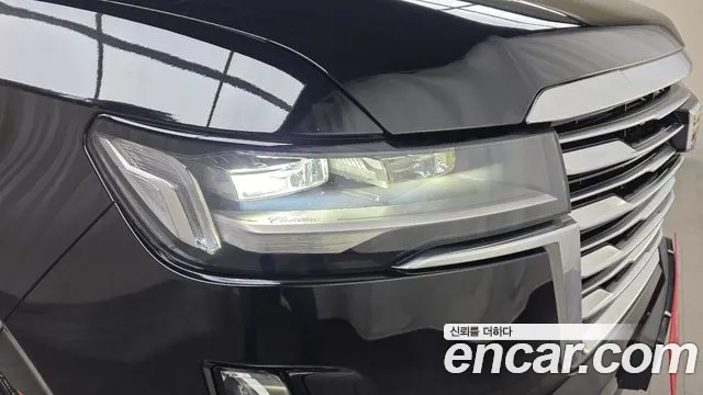 Cadillac Escalade — Фото автомобиля 7