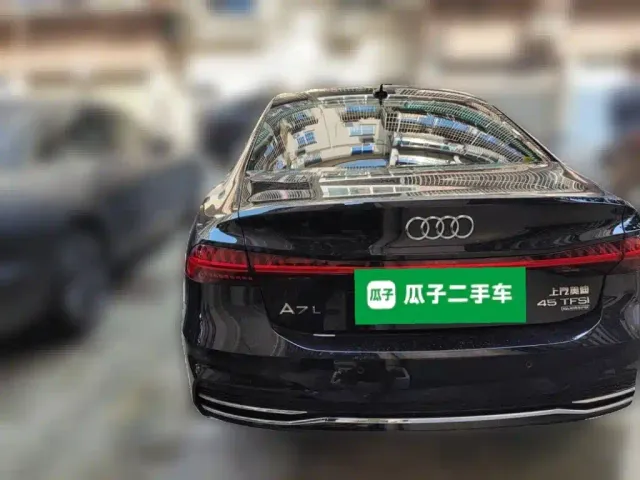 Audi A7L — Фото автомобиля 3