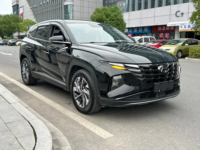 Hyundai Tucson — Фото автомобиля 3