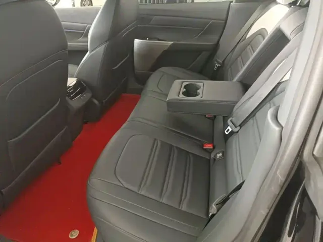 Dongfeng eπ 007 — Фото автомобиля 16