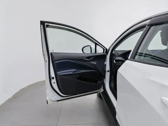 Buick Velite 6 — Фото автомобиля 8