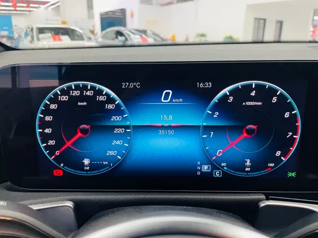Mercedes-Benz GLB-Class — Фото автомобиля 8
