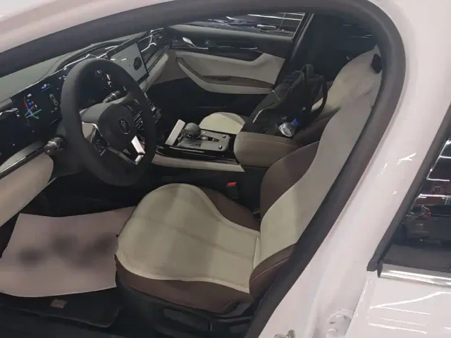 BYD Qin PLUS — Фото автомобиля 14