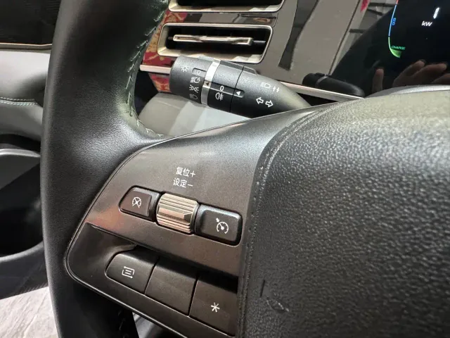 BYD Qin L — Фото автомобиля 10