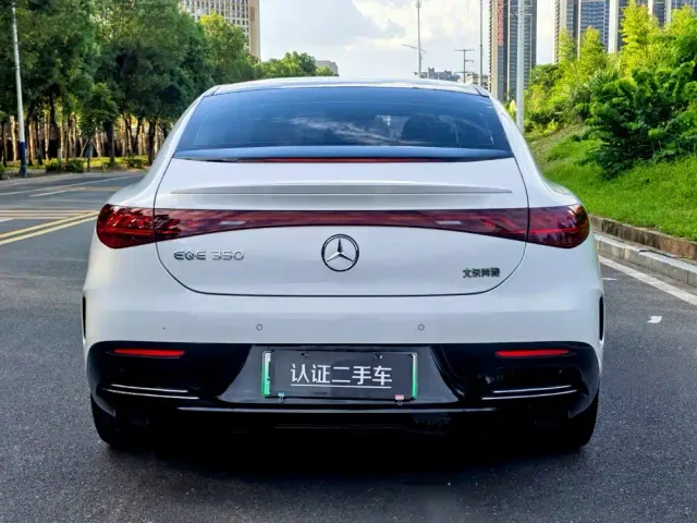 Mercedes-Benz EQE — Фото автомобиля 6