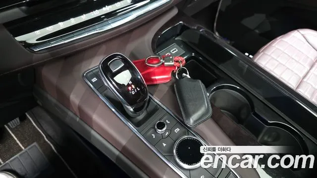 Cadillac Escalade Generation 5 — Фото автомобиля 9