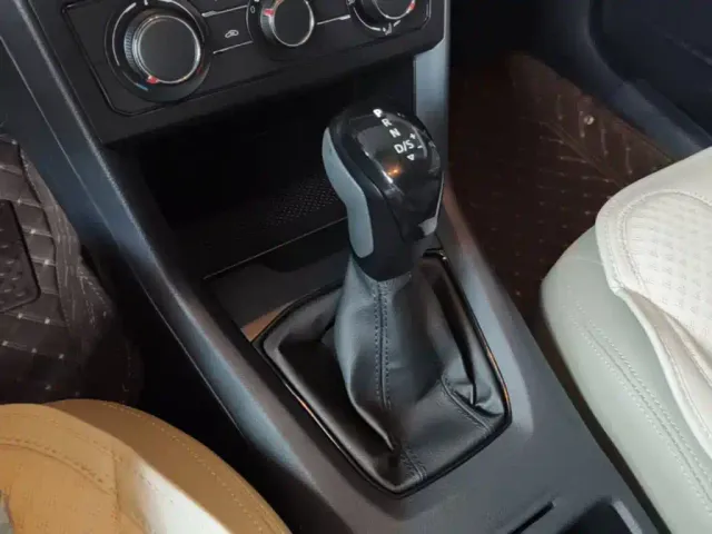 Volkswagen Tharu — Фото автомобиля 13