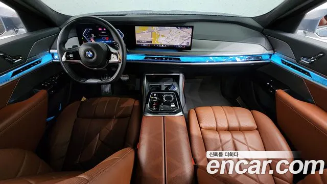 BMW 7 Series G70 — Фото автомобиля 7