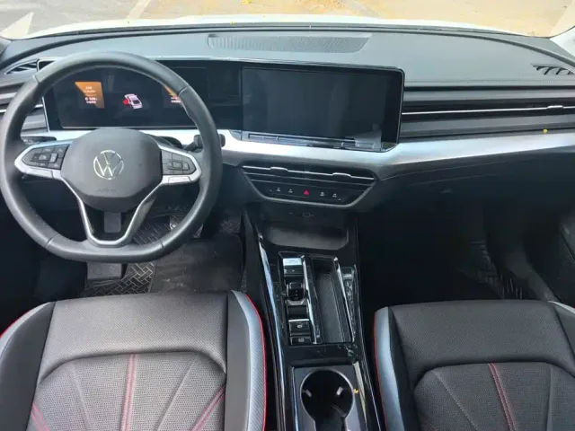 Volkswagen Lamando — Фото автомобиля 11